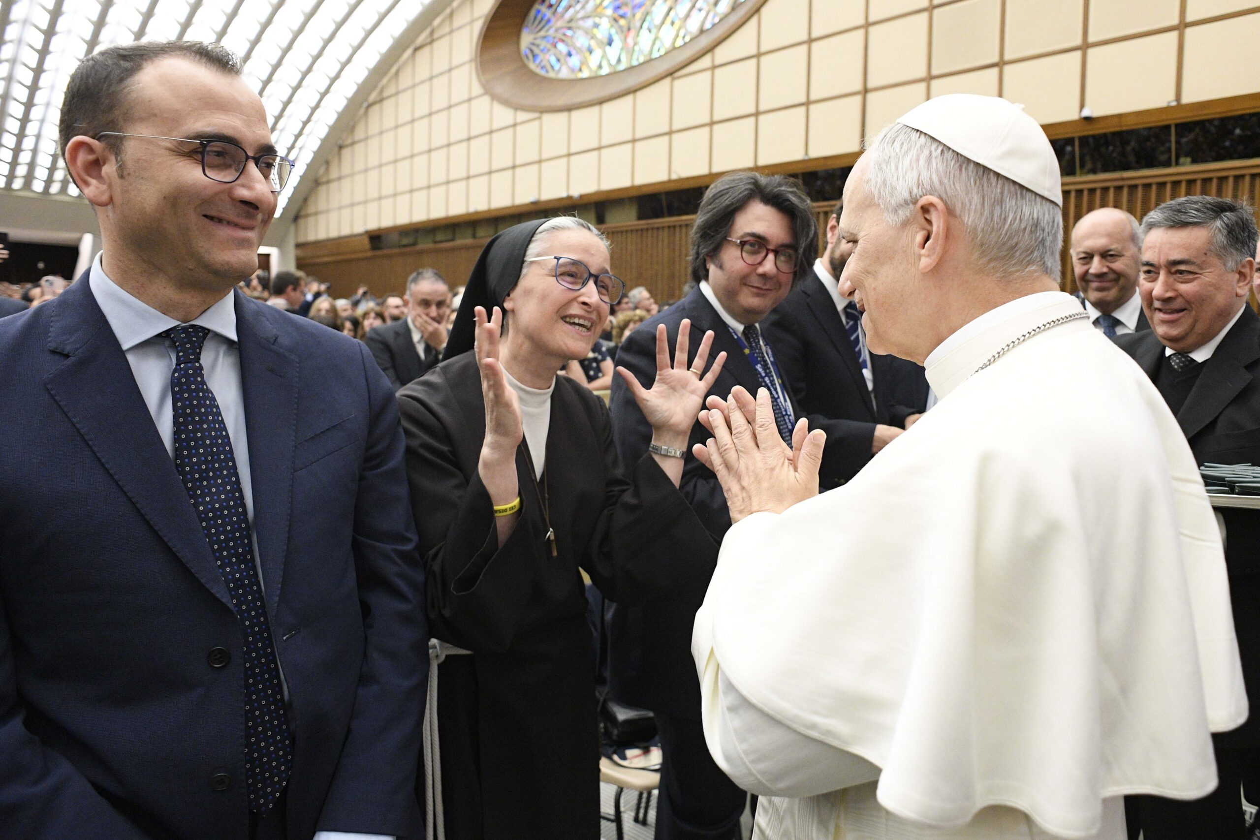 20250512T0645-POPE-MEETS-MEDIA-1797094-scaled