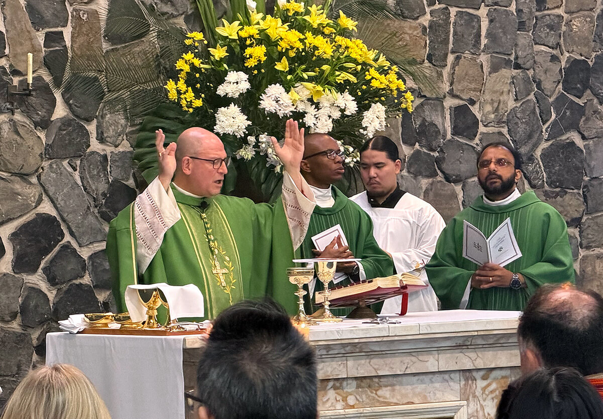 Broken Bay farewells Archbishop Anthony Randazzo