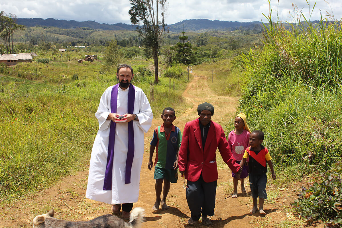 Fr Marek Woldan